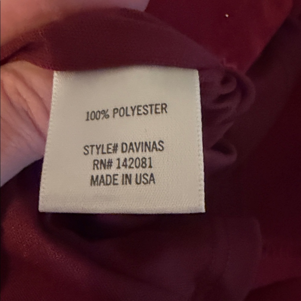 Francesca’s Women’s Burgundy Halter Dress Size M Keyhole Back A-Line Silhouette - Picture 8 of 9